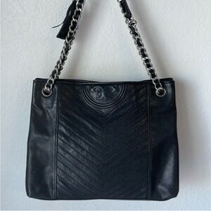 Tory Burch Chevron Leather Tote Bag‎